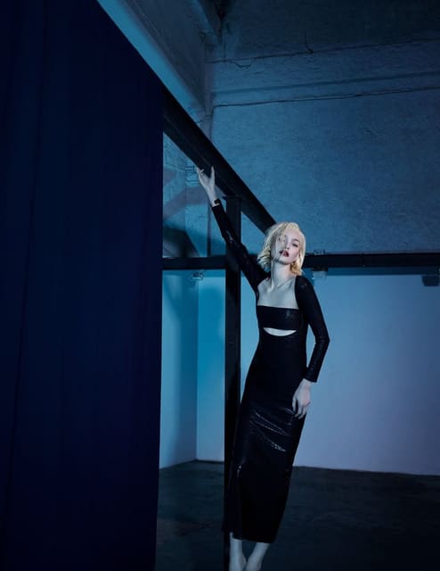 Metallic Blues — L'Officiel Arabia