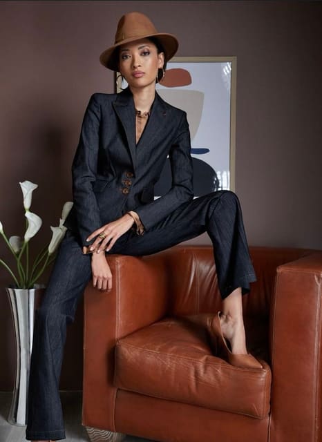 Fall 2023 editorial shoot PHOTOGRAPHER: GARY GOLEMBIEWSKI — Elie Tahari