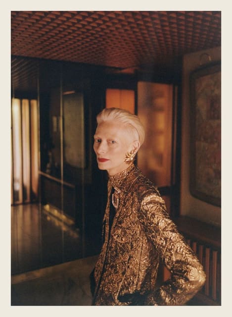 Tilda Y Julianne Chicas Almodovar — Vogue España