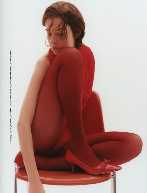 Lady in Red — Issue South America