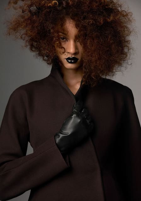 A Shape that Stands On Its Own — Heroine Magazine