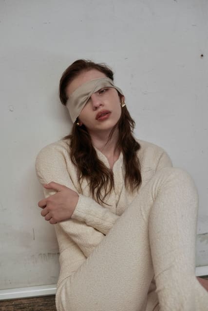 Grounded — Numéro Netherlands