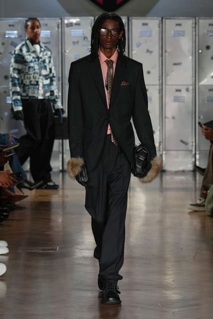 Mains S/S 25 Show — Mains