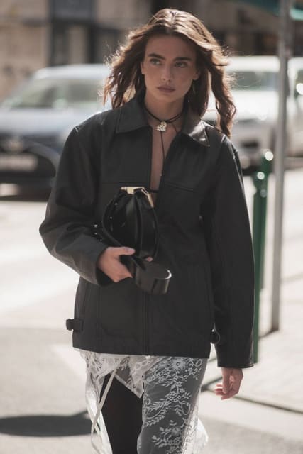 On the Way — Elle Hungary