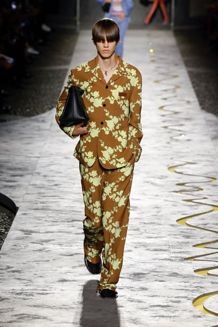 Versace S/S 25 Show — Versace
