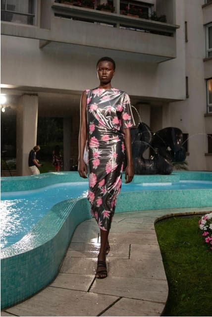 Mami Akol — 10