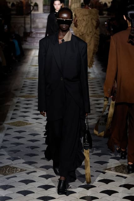 Uma Wang S/S 25 Show — Uma Wang