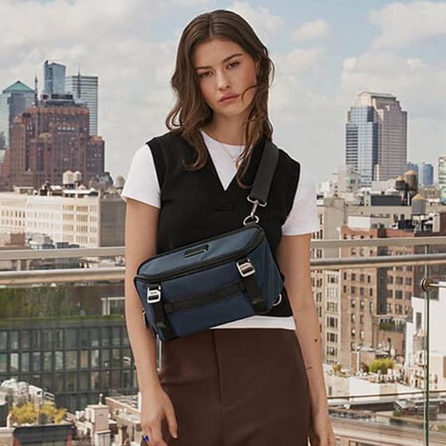 Gracie Abrams — Tumi