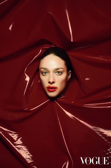 The Art of Expression — Vogue Czechoslovakia