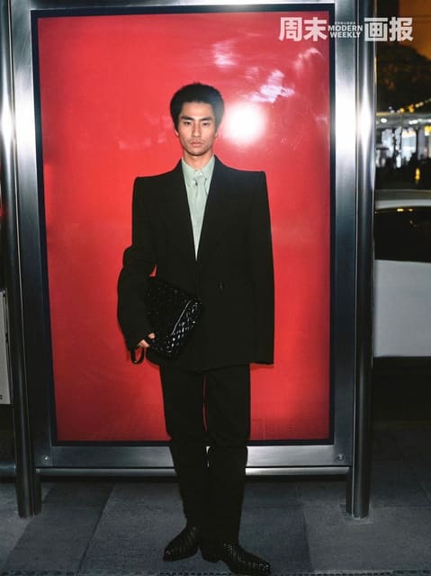 ANYWAY TO WORK — Modern Weekly China