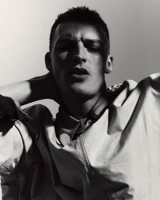 Class Act — Le Mile Magazine