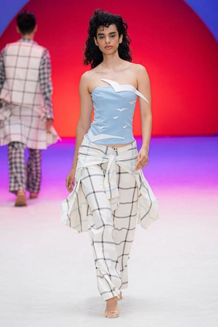 Isis Jimenez — 4