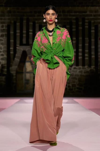 Carolina Herrera Resort 2025 Show Mexico... — Carolina Herrera