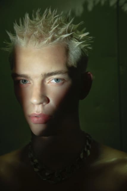Defying the rules — Numéro Netherlands