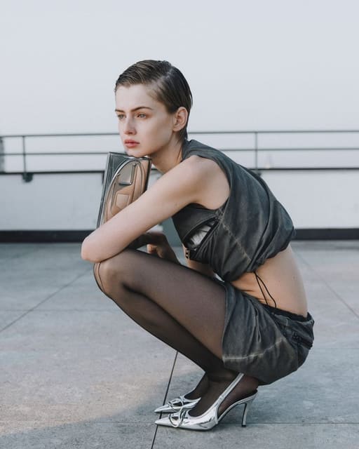 Venus Arrival by Julia Avgusta — Rain Magazine