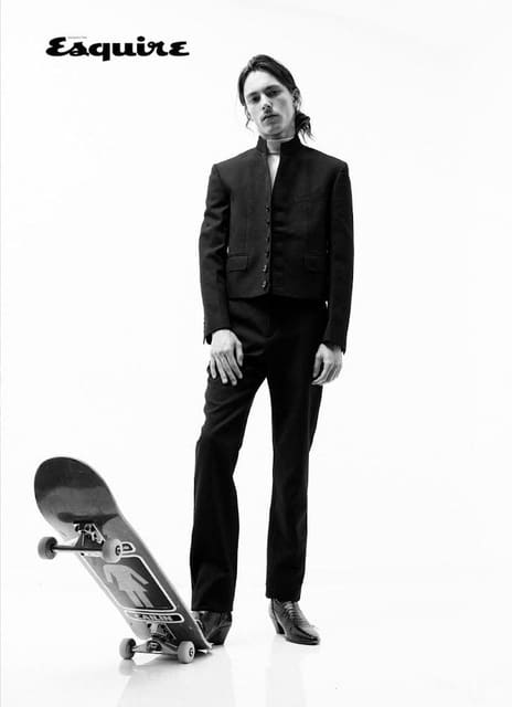 Importance to be Serious — Esquire Kazakhstan
