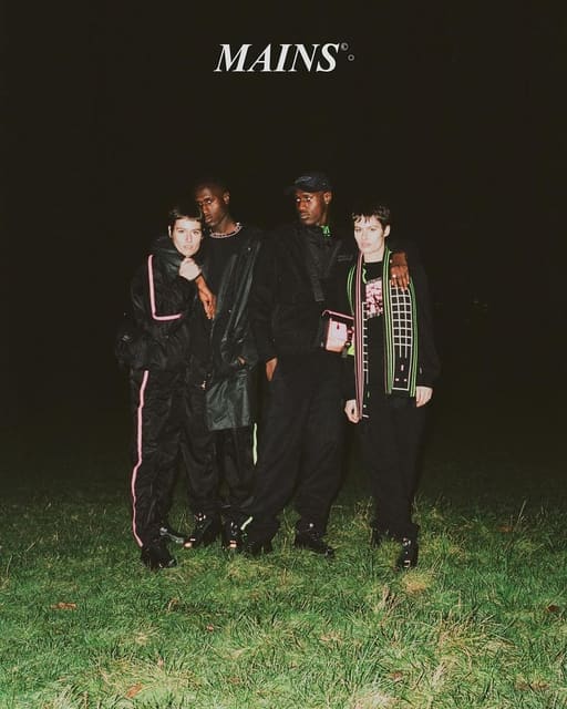 Mains A/W20 — Mains