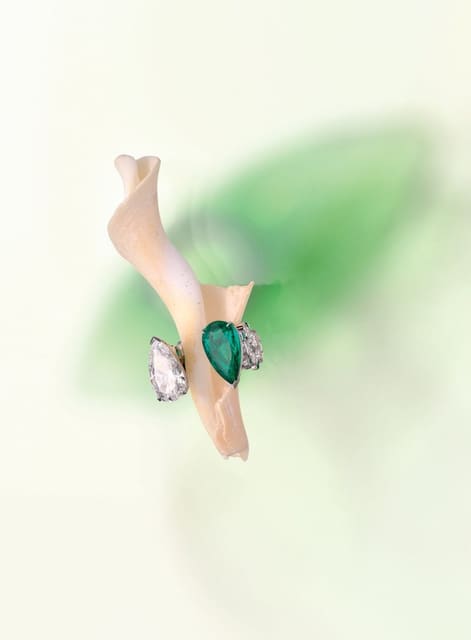 L'Officiel USA High Jewelry Shoot / Laur... — L'Officiel USA