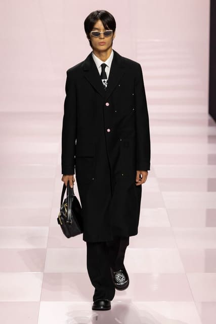 Louis Vuitton F/W 25 Men's Show — Louis Vuitton