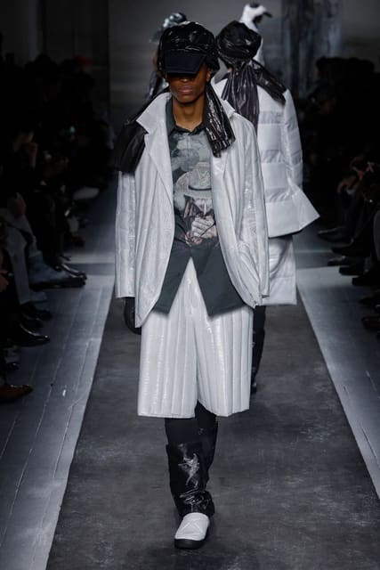 Yohji Yamamoto F/W 25 Men's Show — Yohji Yamamoto