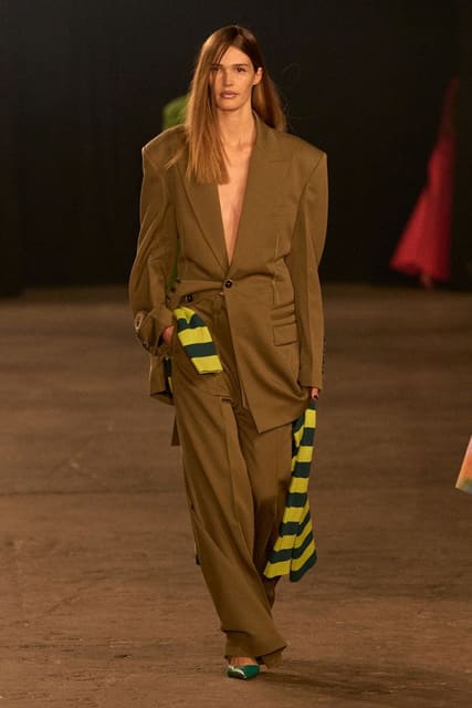 Christopher John Rogers 015 F/W 25 Show — Christopher John Rogers