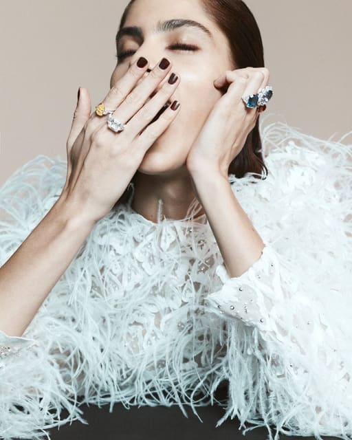 Fit For A Queen — Marie Claire Australia