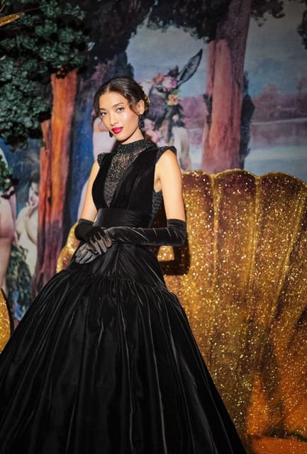 alice + olivia F/W 25 Presentation — Alice + Olivia