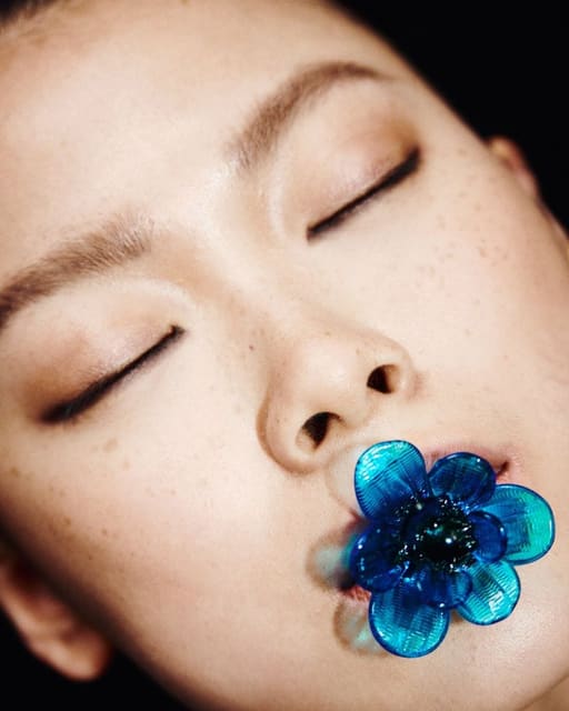 Reinventing the beauty of female strength — Nylon China