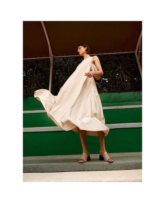S/S24 Campaign — Hobbs