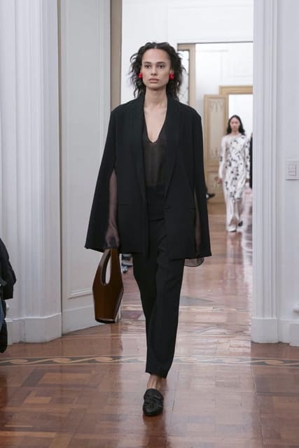 Alberta Ferretti F/W 25 Show — Alberta Ferretti