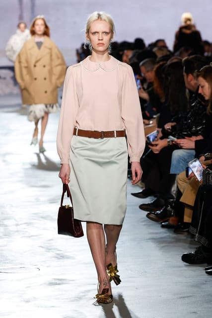 N21 F/W 25 Show — N21