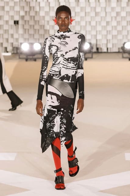Off-White F/W 25 Show — Off-White