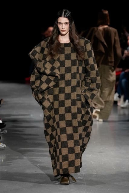Uma Wang F/W 25 Show — Uma Wang