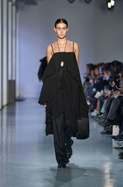 EENK F/W 25 Show — EENK