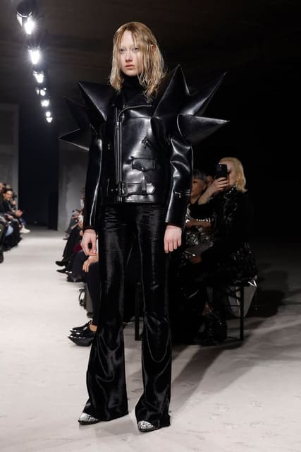 Junya Watanabe F/W 25 Show — Junya Watanabe