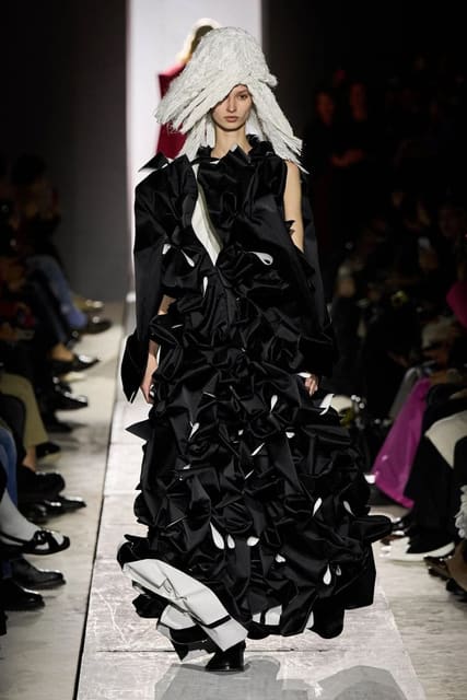 Comme des Garçons F/W 25 Show — Comme des Garçons