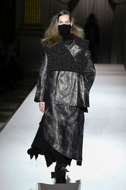 Yohji Yamamoto F/W 25 Show — Yohji Yamamoto