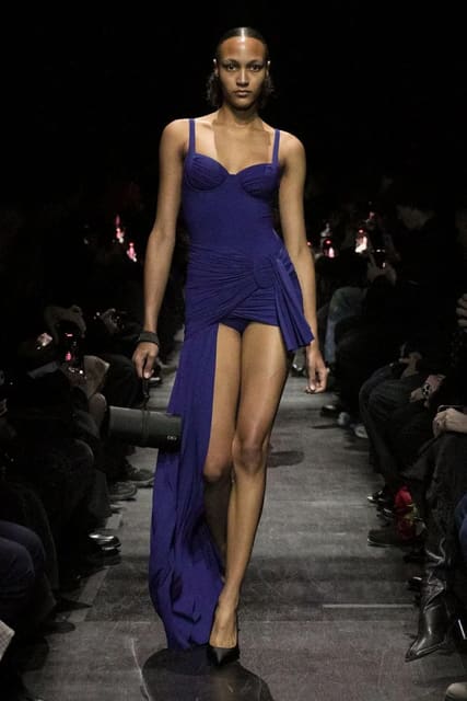 Claudia Donam — 4