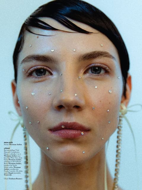 Odblesk — Elle Slovenia