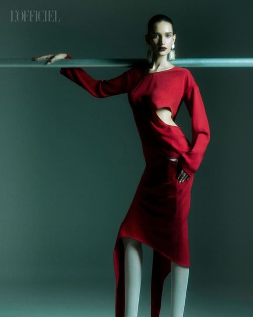 KAROLINA MOURA - Courage In Heart, Confidence In Stride — L'Officiel India