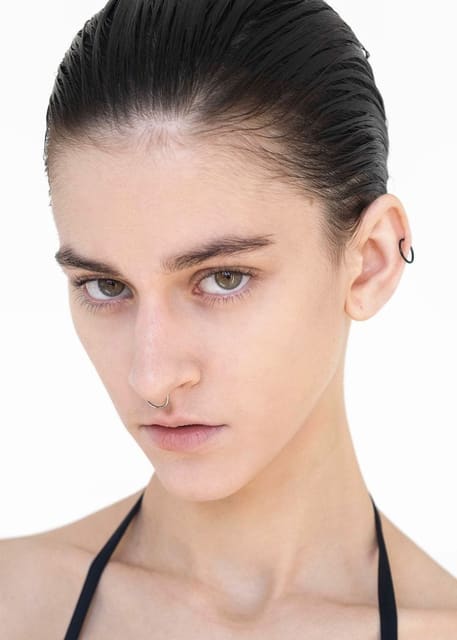 Luna Kolas — 1