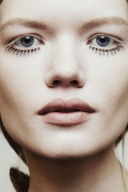SÓLO PARA TUS OJOS by Juanjo Molina — Mujer Hoy