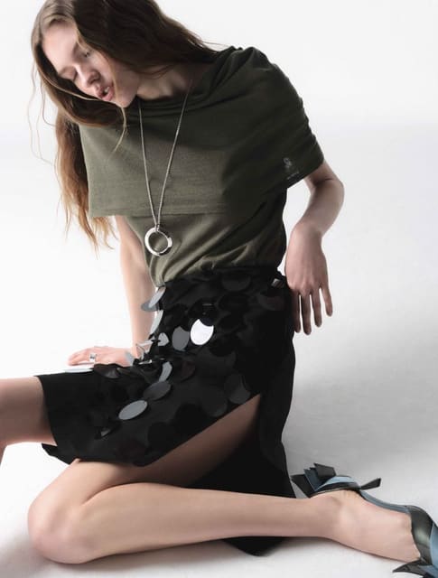 hula hoop — L'Officiel Italia