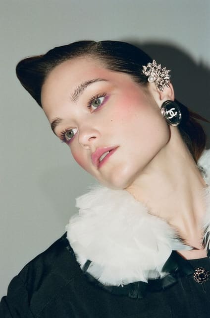 Sarah Catherine Hook — ContentMode Magazine