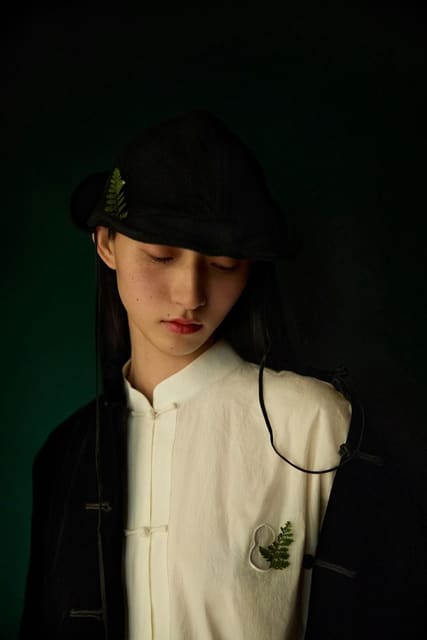 Shanghai Tang Winter 2024 陈漫艺术联袂「積翠」By 陈漫 — Shanghai Tang