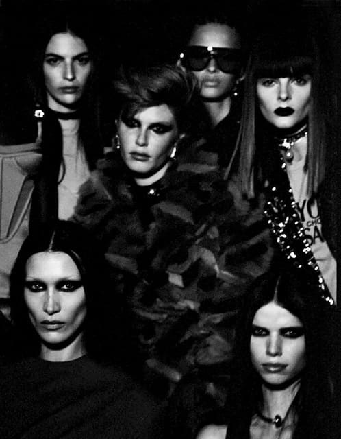 VERSACE FALL/WINTER 2022 - Backstage Sho... — Versace