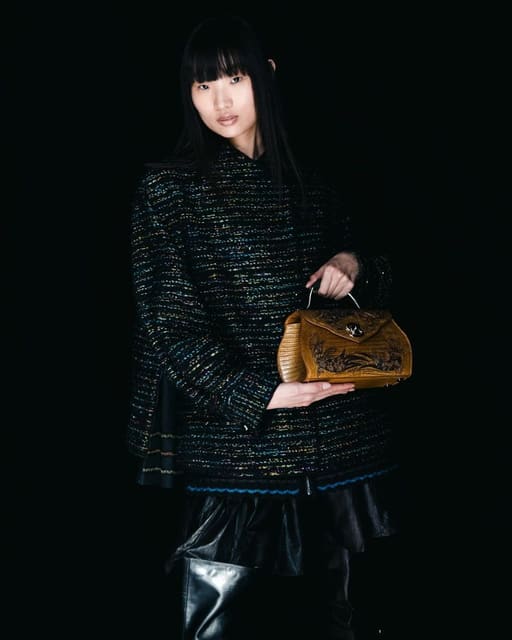 Shiatzy Chen F/W 25 Backstage — D'Scene Magazine