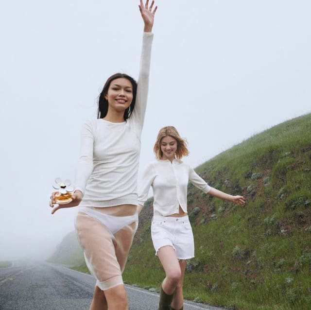 Daisy Wild x Eau So Intense — Marc Jacobs