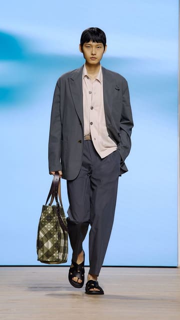 Hermès S/S 25 Men's Show Seoul — Hermès