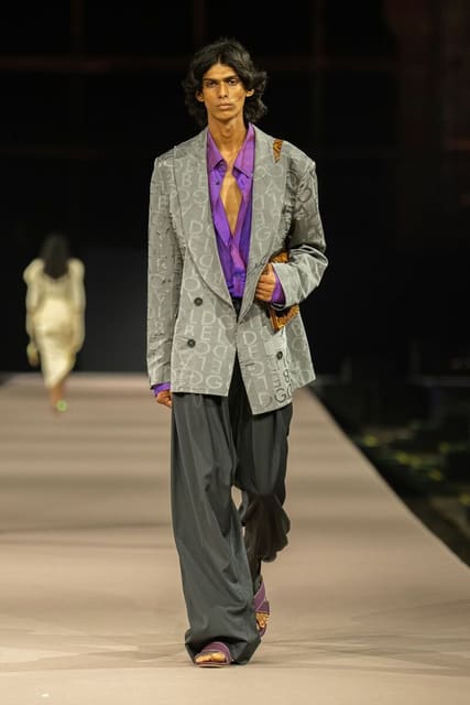 Vivienne Westwood Gate of India Show — Vivienne Westwood